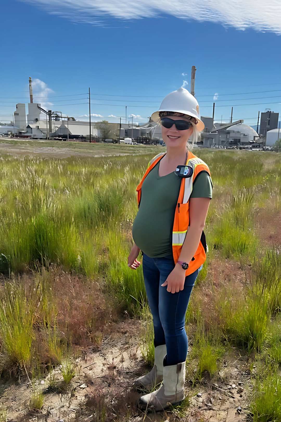 High visibility vest unable to close on pregnant worker resulting in improper PPE use and incomplete protection